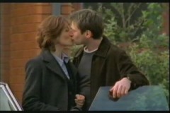s11ep5markhelen1