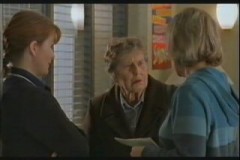 s11ep7alicebridgetcarol1