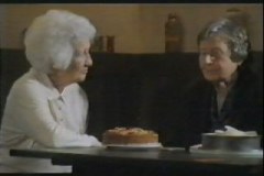 s9ep2alicemaisy2